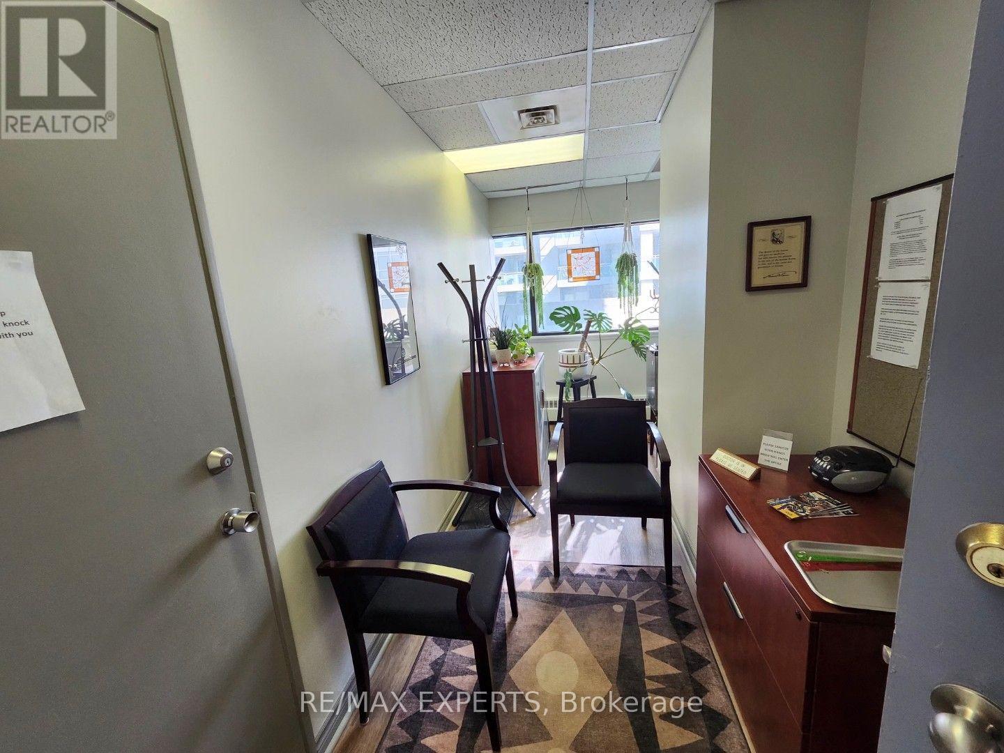 515 - 720 Spadina Avenue, Toronto, Ontario  M5S 2T9 - Photo 4 - C13746326