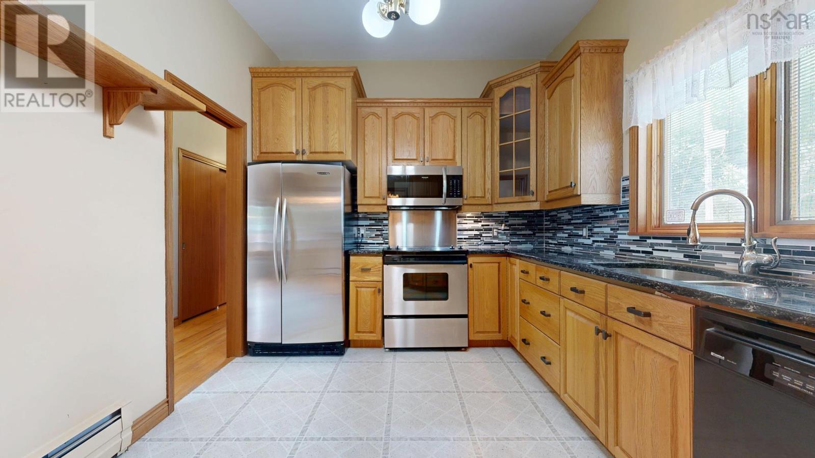 24 Deepwood Crescent, Clayton Park, Nova Scotia  B3M 2Y5 - Photo 11 - 202622315