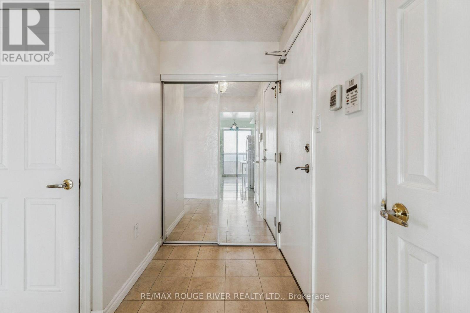 1136 - 125 Omni Drive, Toronto, Ontario  M1P 5A9 - Photo 6 - E13746128