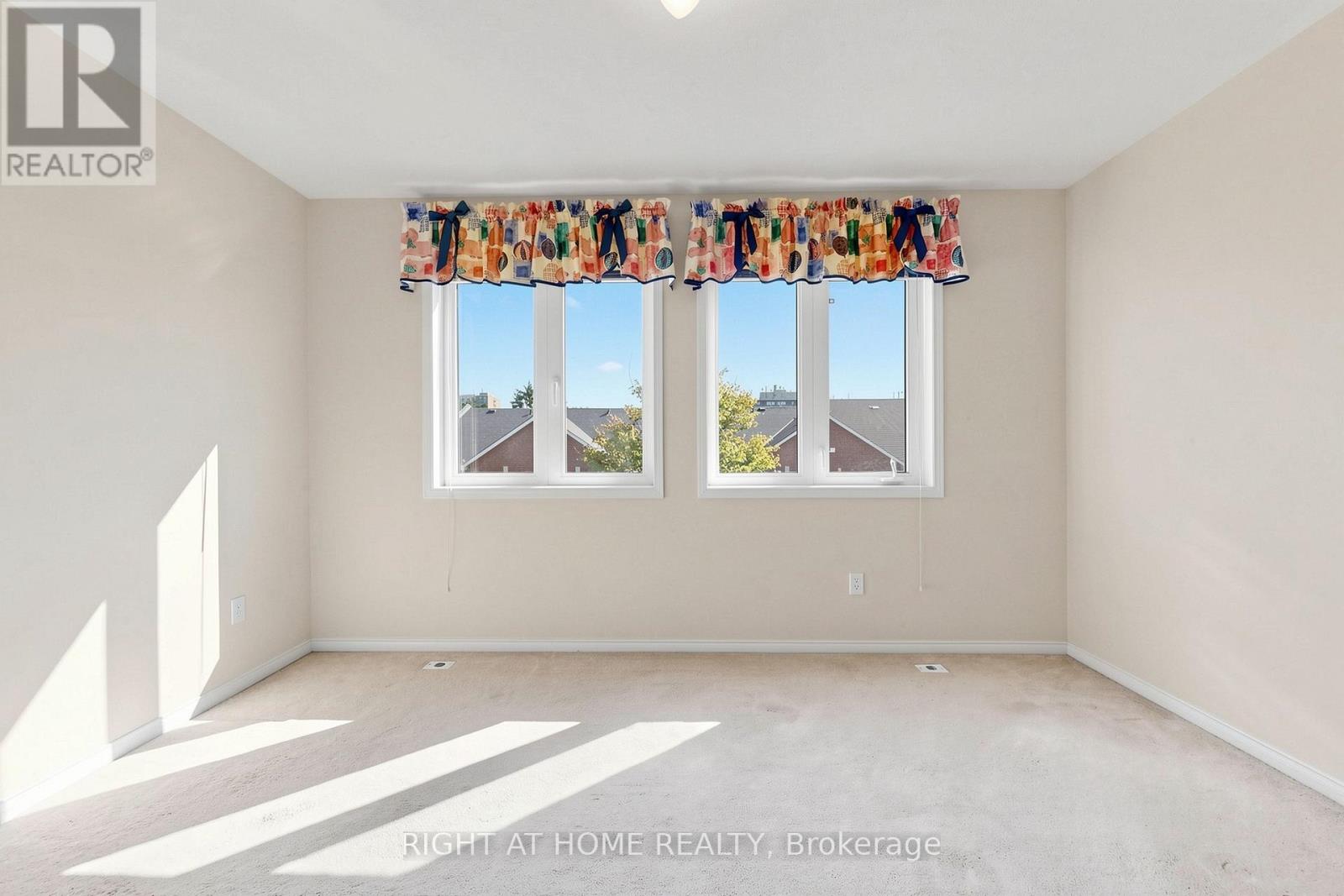 130 - 83 Mondeo Drive, Toronto, Ontario  M1P 5B6 - Photo 12 - E13746250