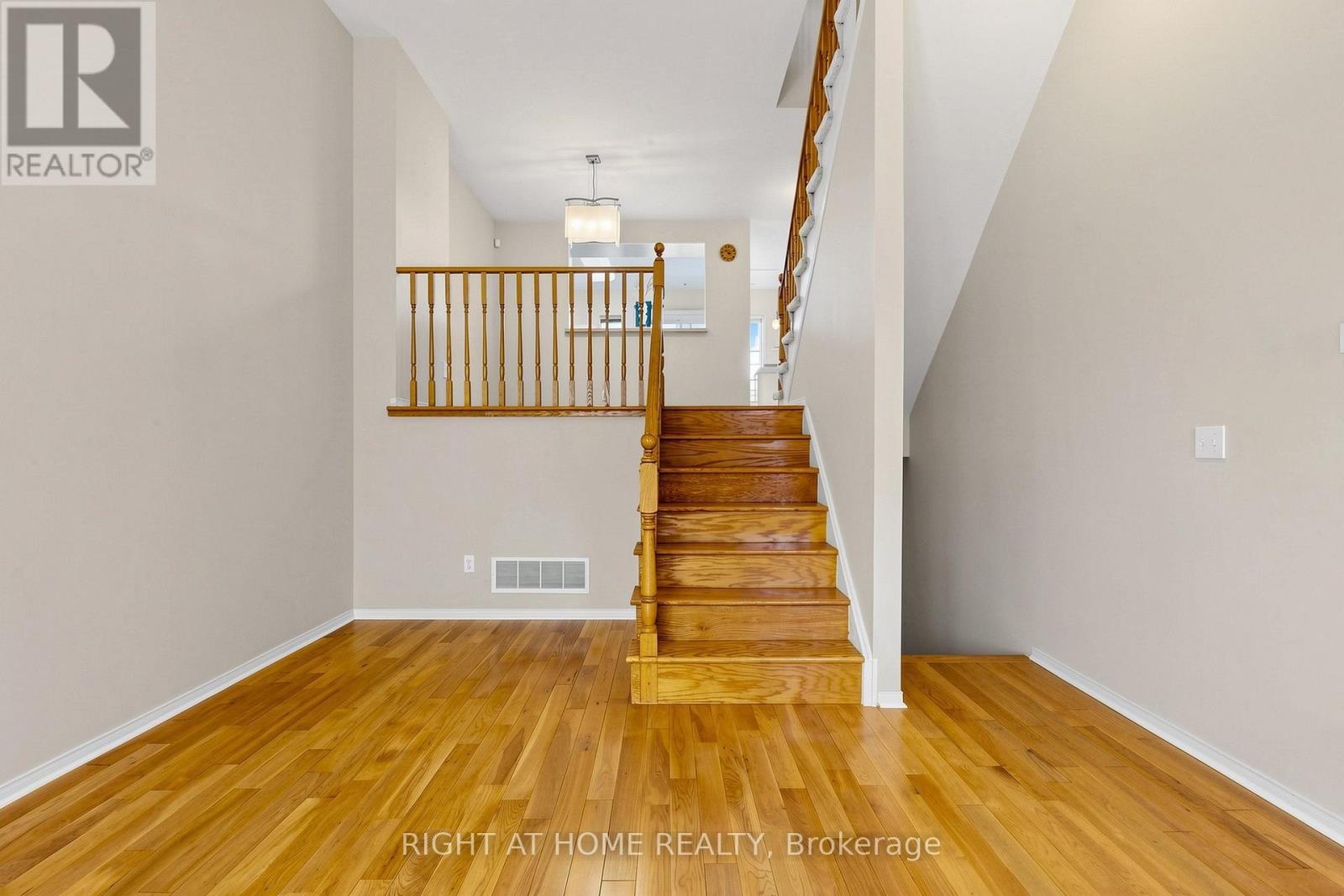 130 - 83 Mondeo Drive, Toronto, Ontario  M1P 5B6 - Photo 6 - E13746250