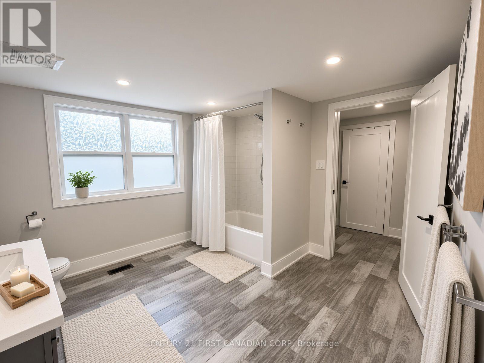 4 Elmwood Place, London South, Ontario  N6J 1J2 - Photo 13 - X13746206