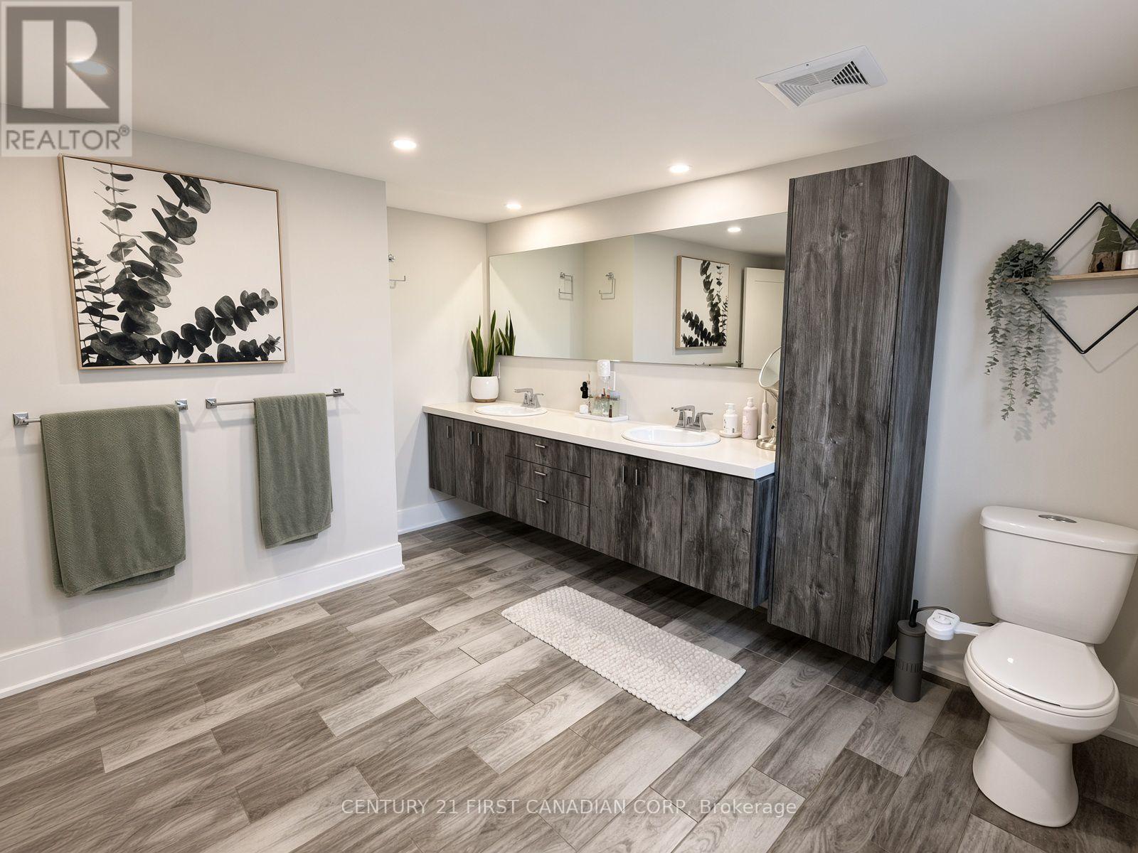 4 Elmwood Place, London South, Ontario  N6J 1J2 - Photo 15 - X13746206