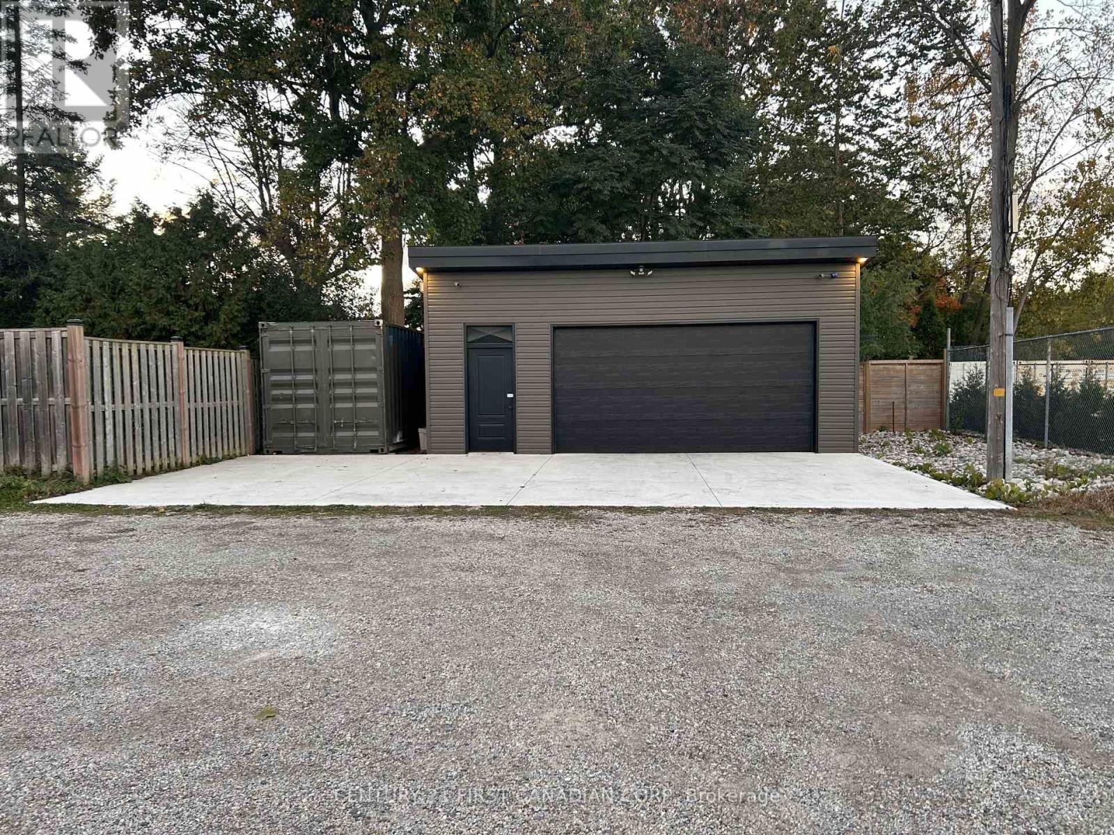 4 Elmwood Place, London South, Ontario  N6J 1J2 - Photo 17 - X13746210