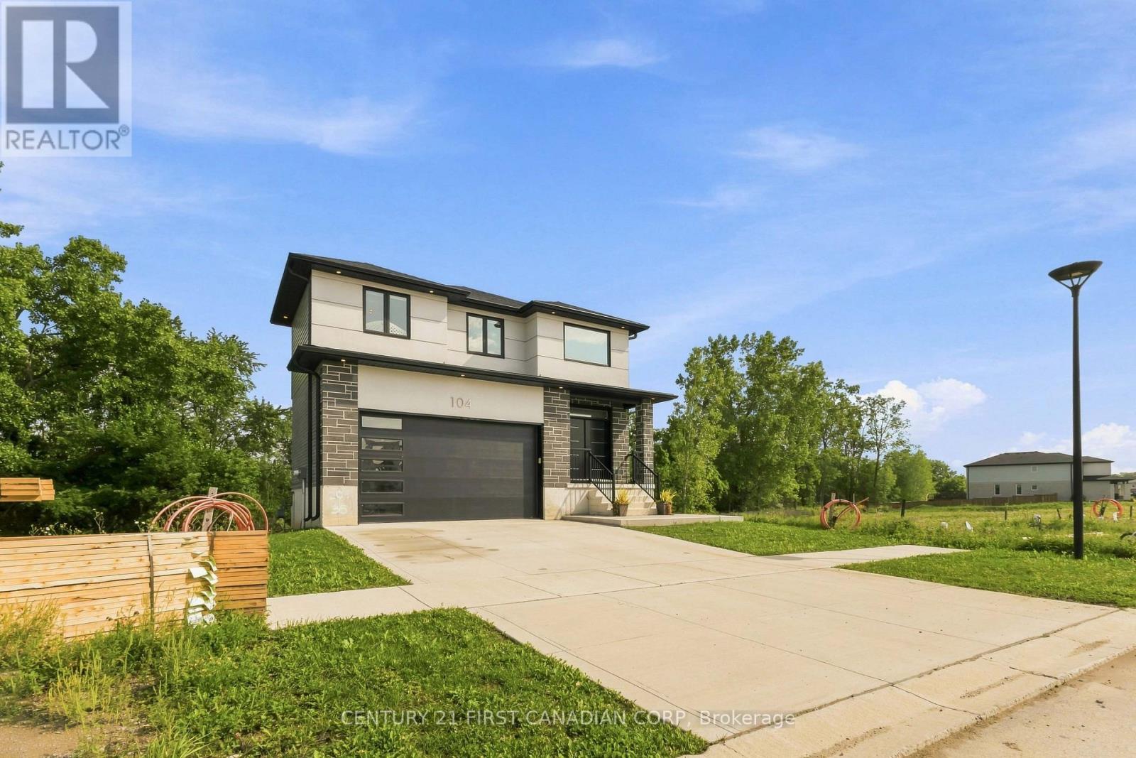 104 Greene Street, South Huron, Ontario  N0M 1S2 - Photo 3 - X13746340
