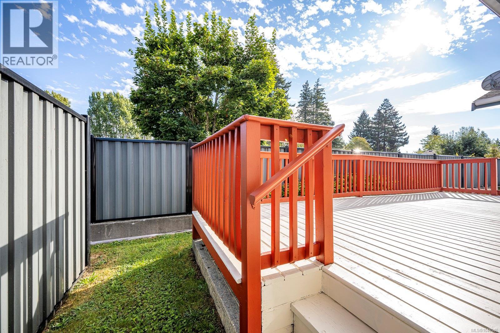 27 1755 Willemar Ave, Courtenay, British Columbia  V9N 3M5 - Photo 17 - 1048546