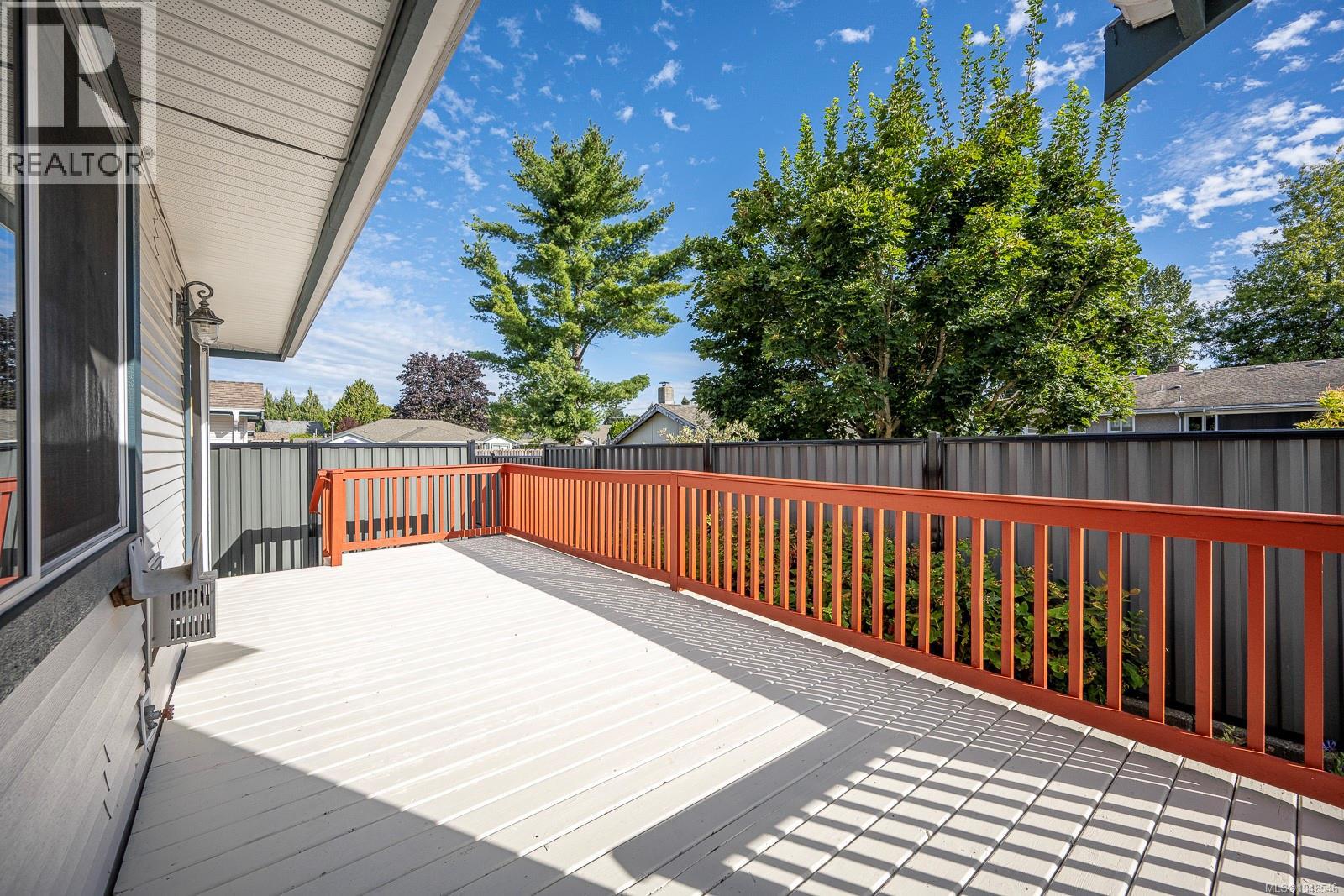 27 1755 Willemar Ave, Courtenay, British Columbia  V9N 3M5 - Photo 48 - 1048546