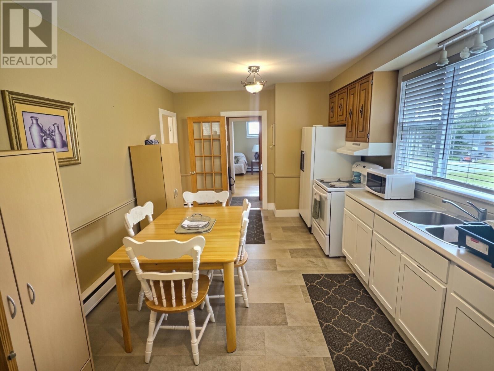 236 Portugal Cove Road, St. John's — photo 7