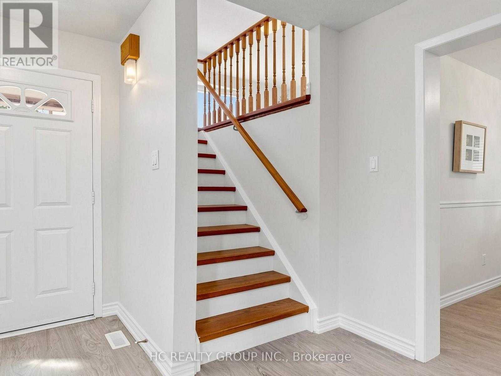 87 Belvedere Crescent, Richmond Hill, Ontario  L4C 8V2 - Photo 6 - N13746154