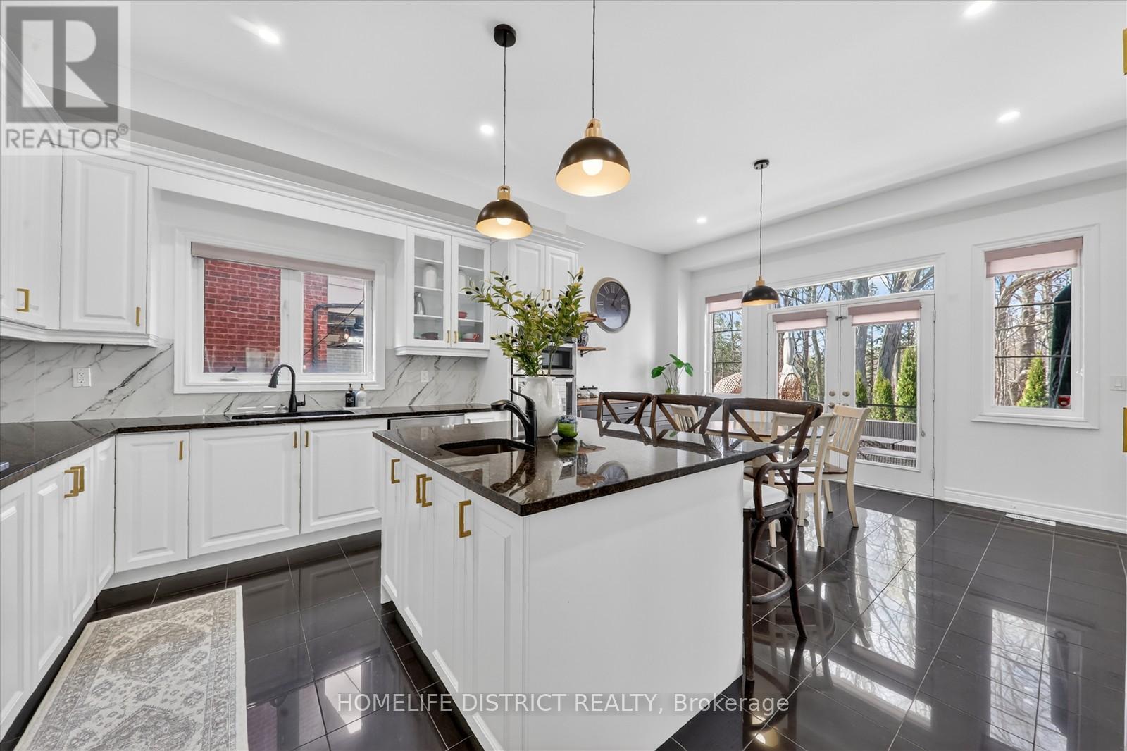 210 Cannes Avenue, Vaughan, Ontario  L4L 8L1 - Photo 22 - N13746278