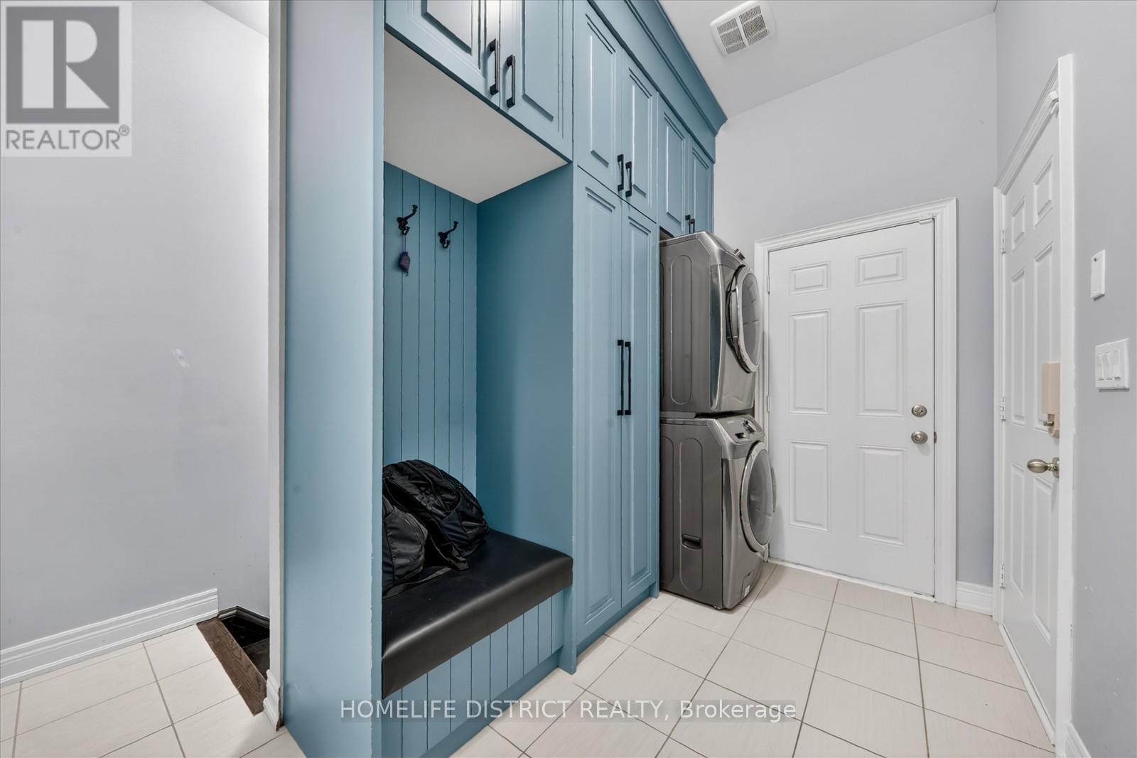 210 Cannes Avenue, Vaughan, Ontario  L4L 8L1 - Photo 24 - N13746278