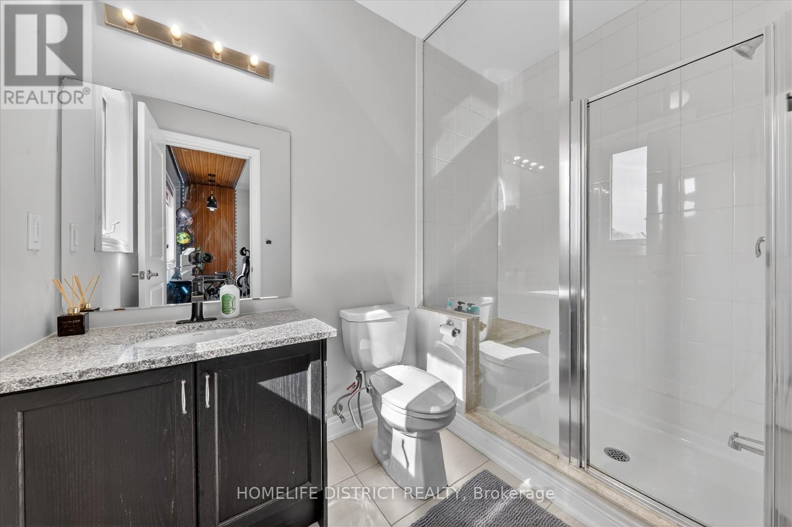 210 Cannes Avenue, Vaughan, Ontario  L4L 8L1 - Photo 33 - N13746278