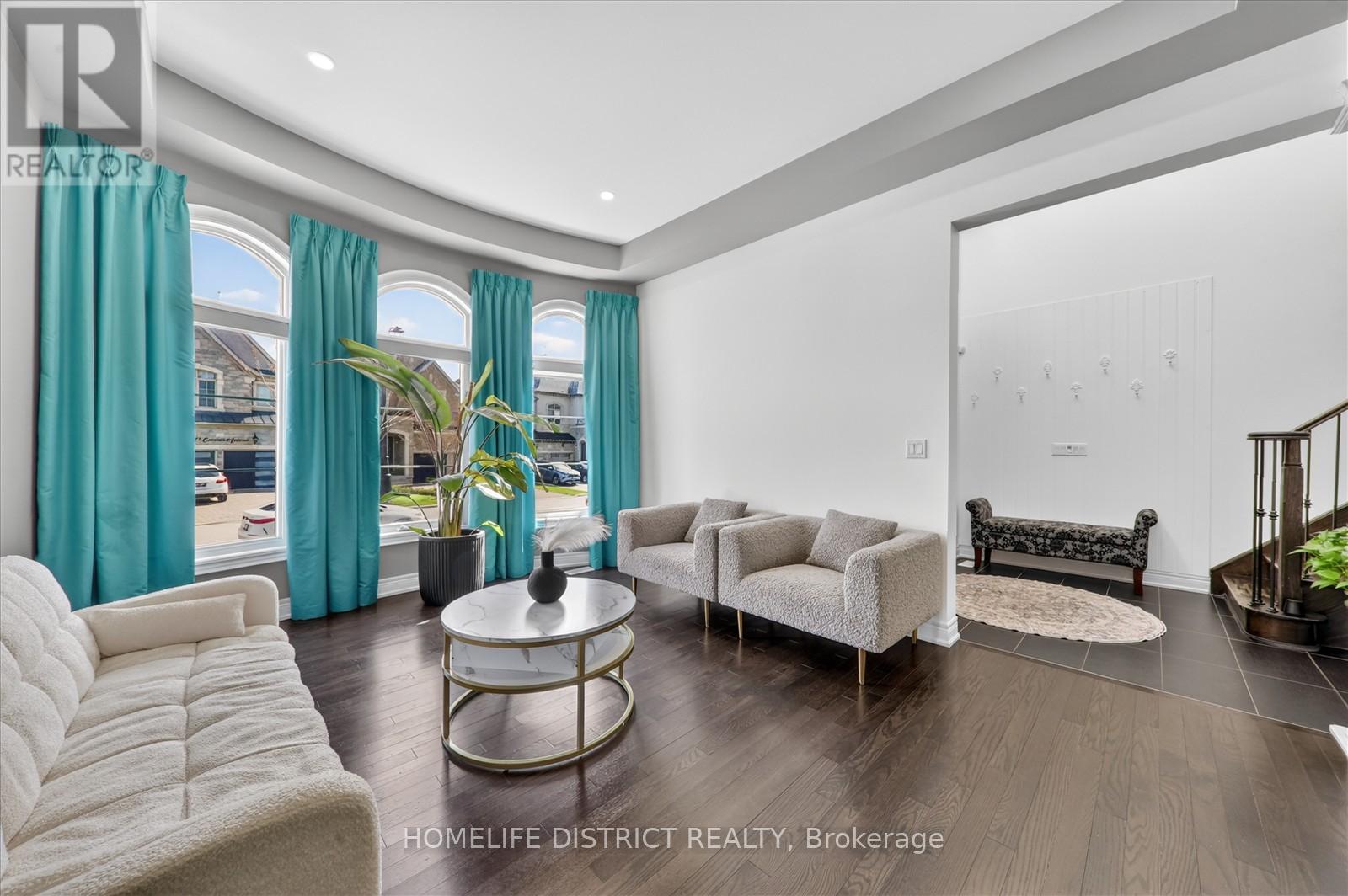 210 Cannes Avenue, Vaughan, Ontario  L4L 8L1 - Photo 7 - N13746278