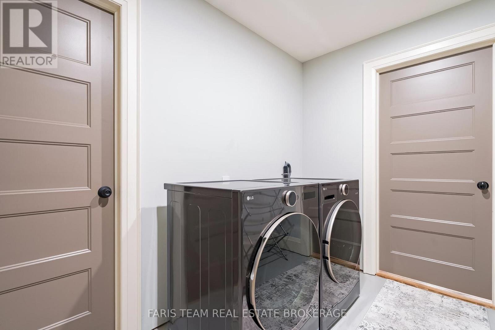 3964 Guest Road, Innisfil, Ontario  L9S 2T4 - Photo 35 - N13746344