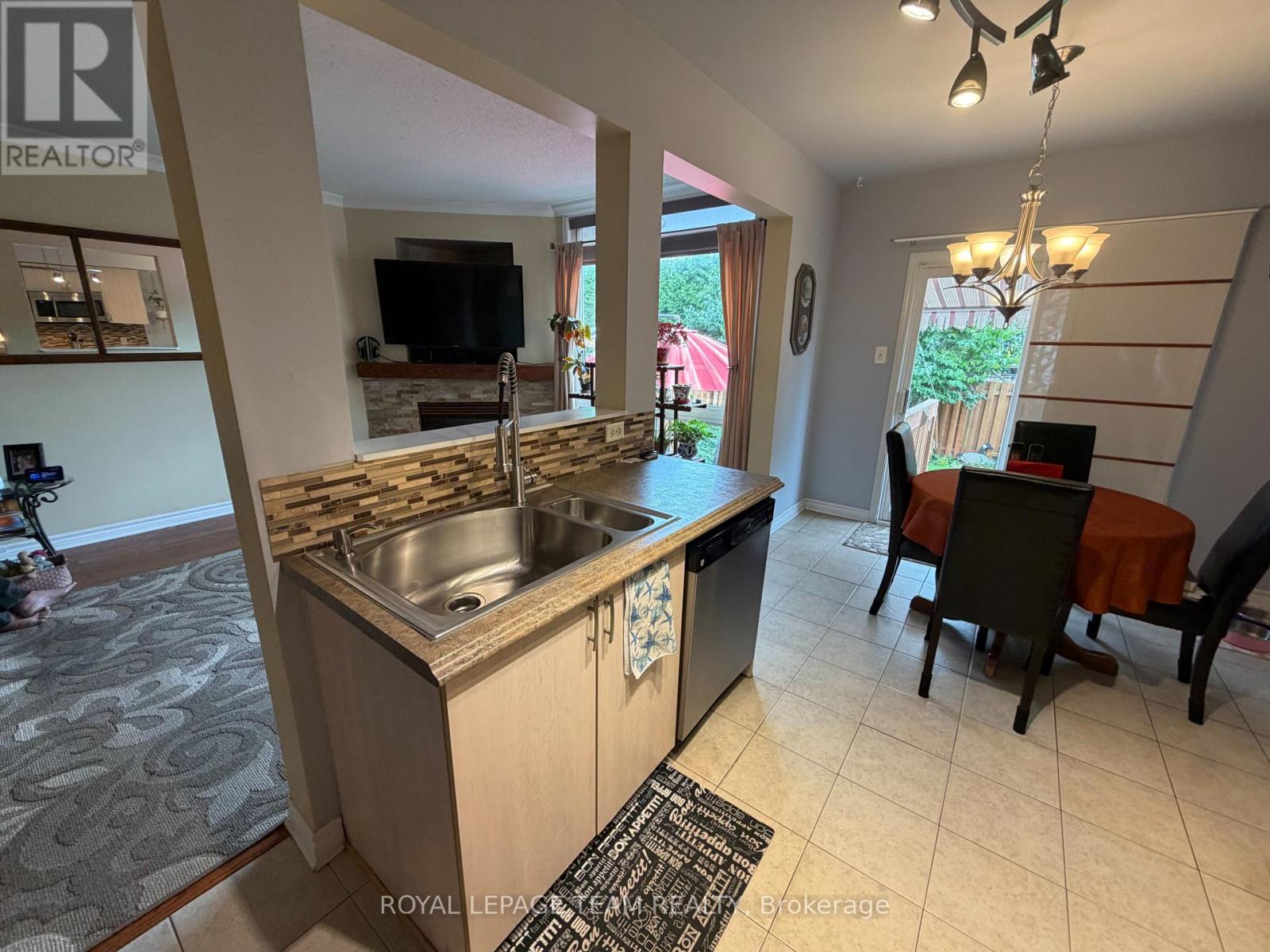 5 Chantilly Gate, Ottawa, Ontario  K2S 2B2 - Photo 13 - X13746270