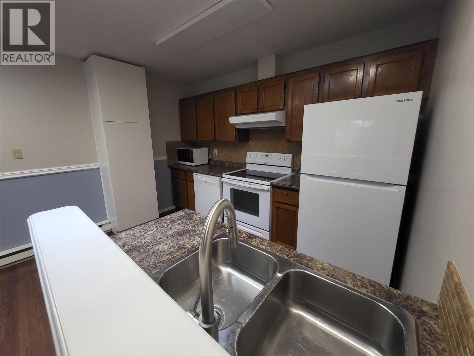601 Wade Avenue W Unit# 105, Penticton, British Columbia V2A 1V6 - Photo 10 - 10392065