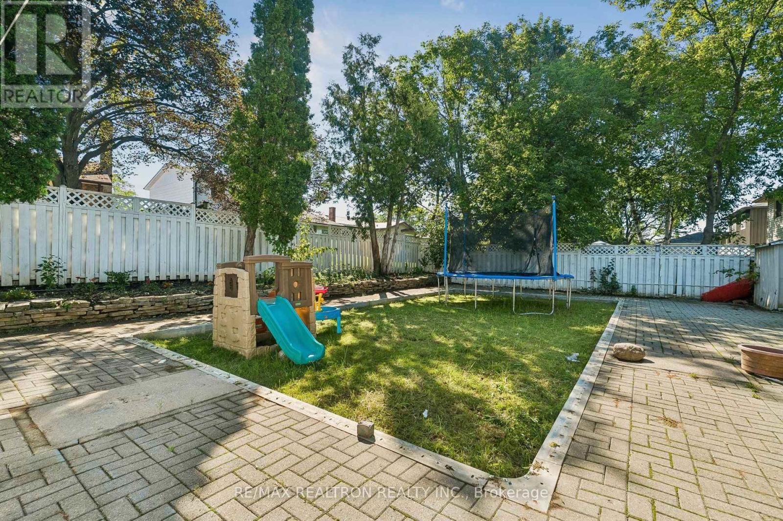 101 Marshall Street, Barrie, Ontario  L4N 4K7 - Photo 49 - S13746164