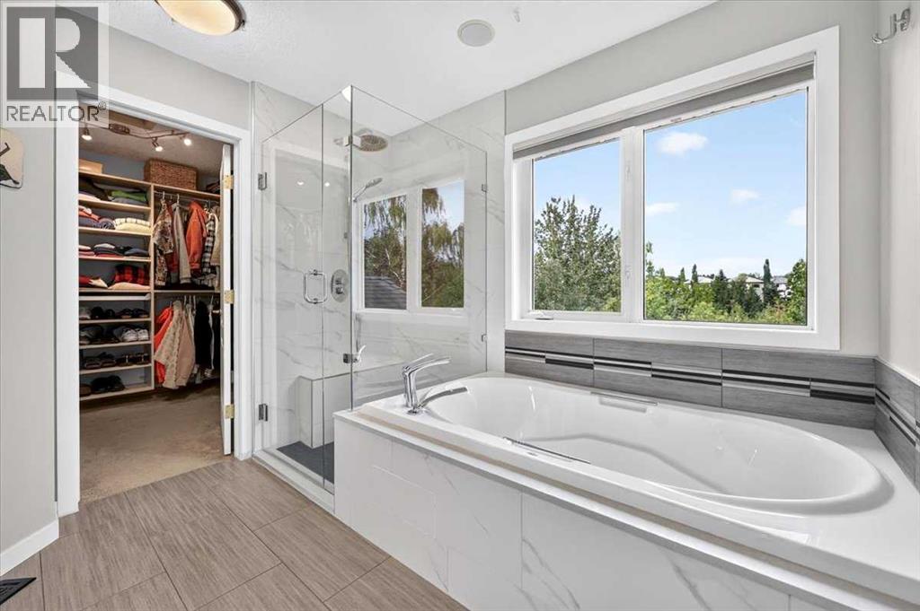 16 Rocky Ridge Landing Nw, Calgary, Alberta  T3G 4E3 - Photo 23 - A2342109