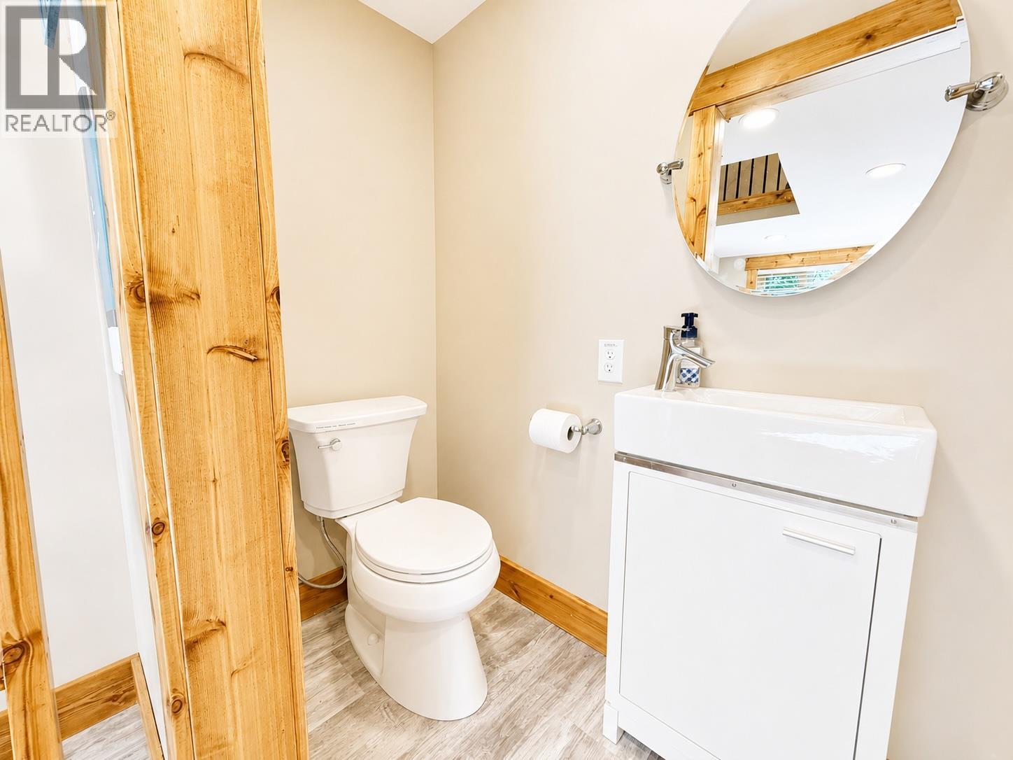 3981 Eagle Bay Road, Eagle Bay, British Columbia  V0E 1T0 - Photo 21 - 10399634