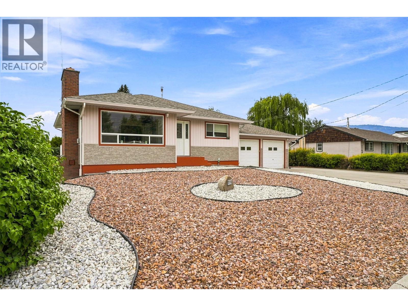 2176 Merritt Avenue, Merritt, British Columbia  V1K 1B8 - Photo 4 - 10395637