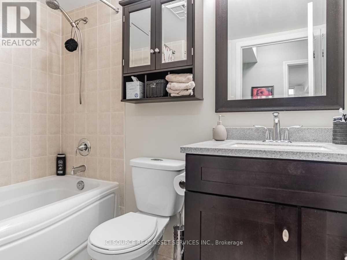 1803 - 55 Strathaven Drive, Mississauga, Ontario  L5R 4G9 - Photo 5 - W13746236