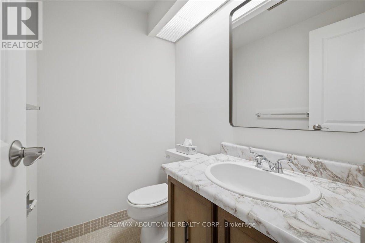 401 - 5250 Lakeshore Road, Burlington, Ontario  L7L 5L2 - Photo 17 - W13746256