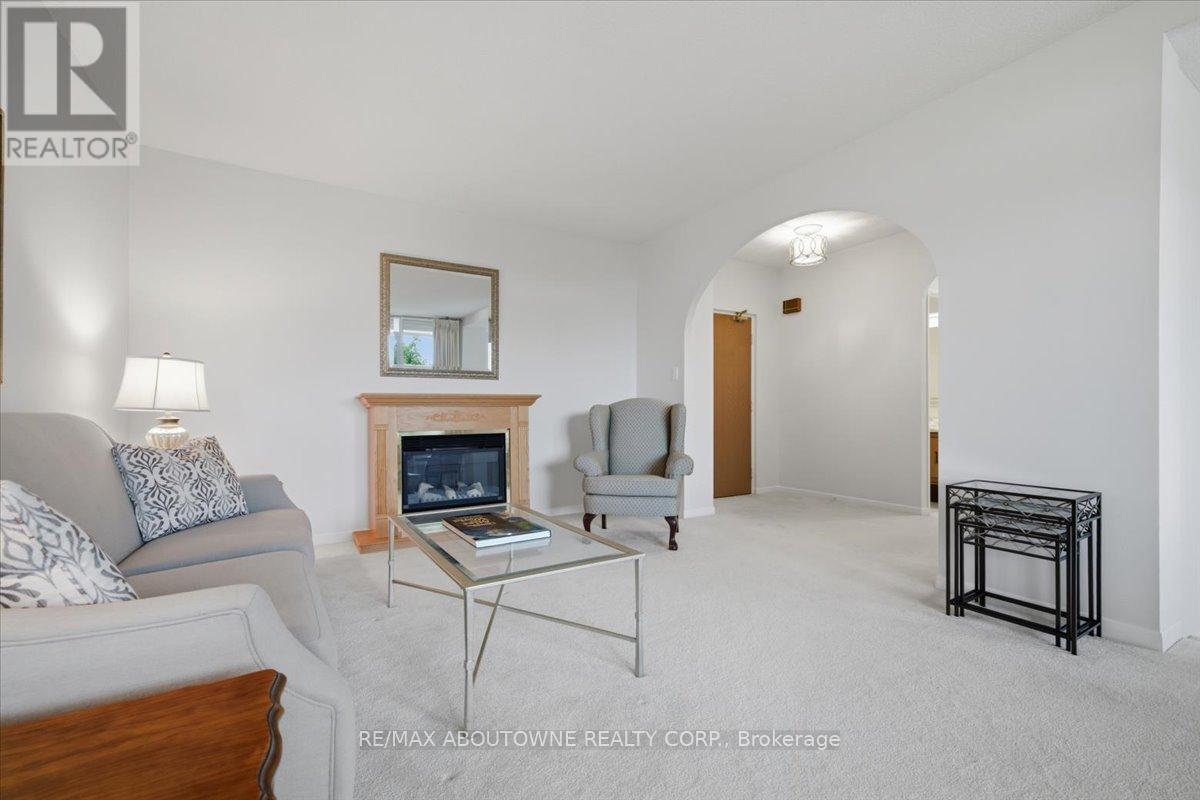 401 - 5250 Lakeshore Road, Burlington, Ontario  L7L 5L2 - Photo 5 - W13746256