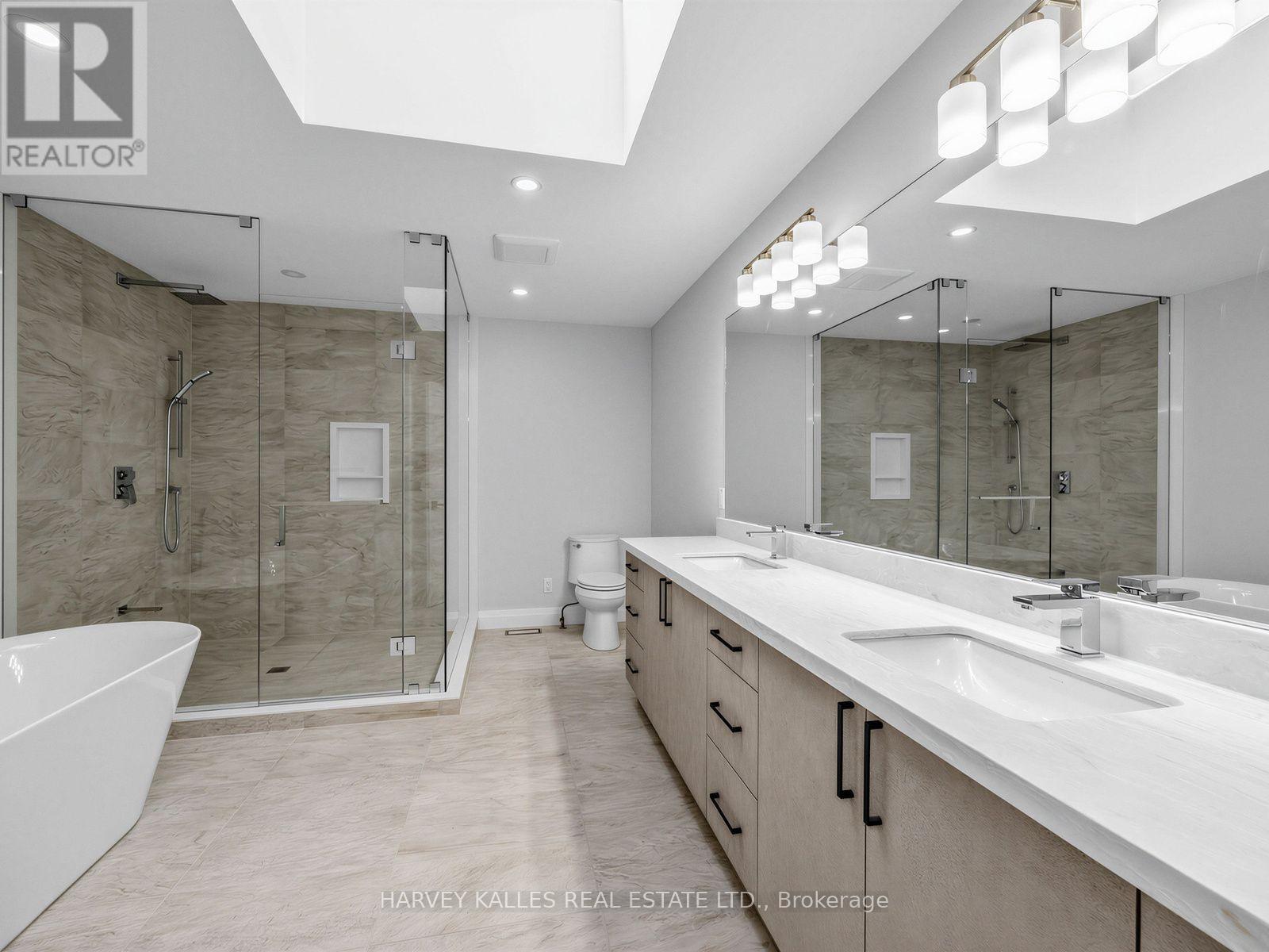 4 - 102 Shaver Avenue N, Toronto, Ontario M9B 4N7 - Photo 6 - W13746260