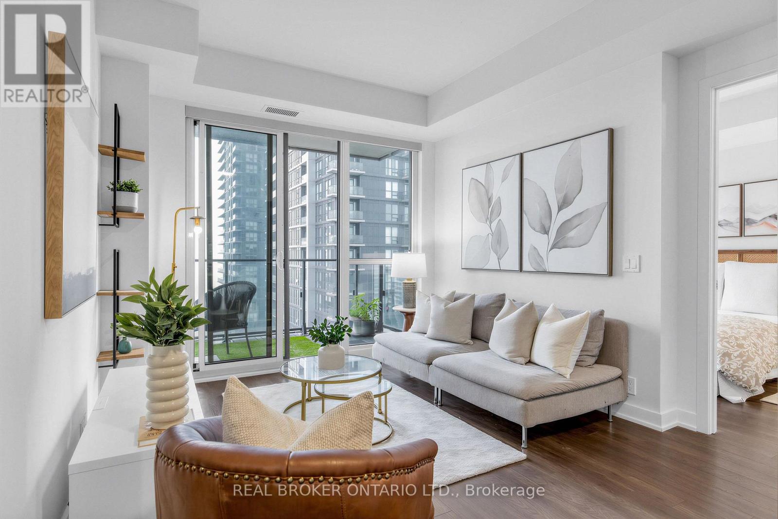 1910 - 10 Park Lawn Road, Toronto, Ontario  M8V 0H9 - Photo 3 - W13746316