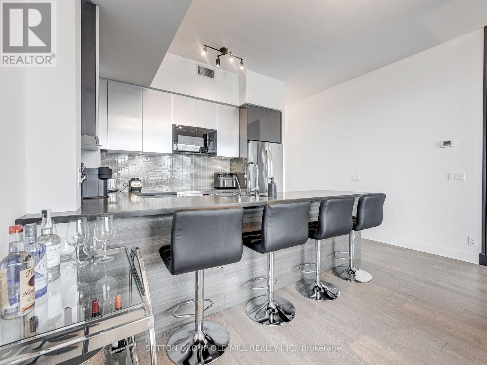 Lph3704 - 33 Shorebreeze Drive, Toronto, Ontario  M8V 0G1 - Photo 8 - W13746320