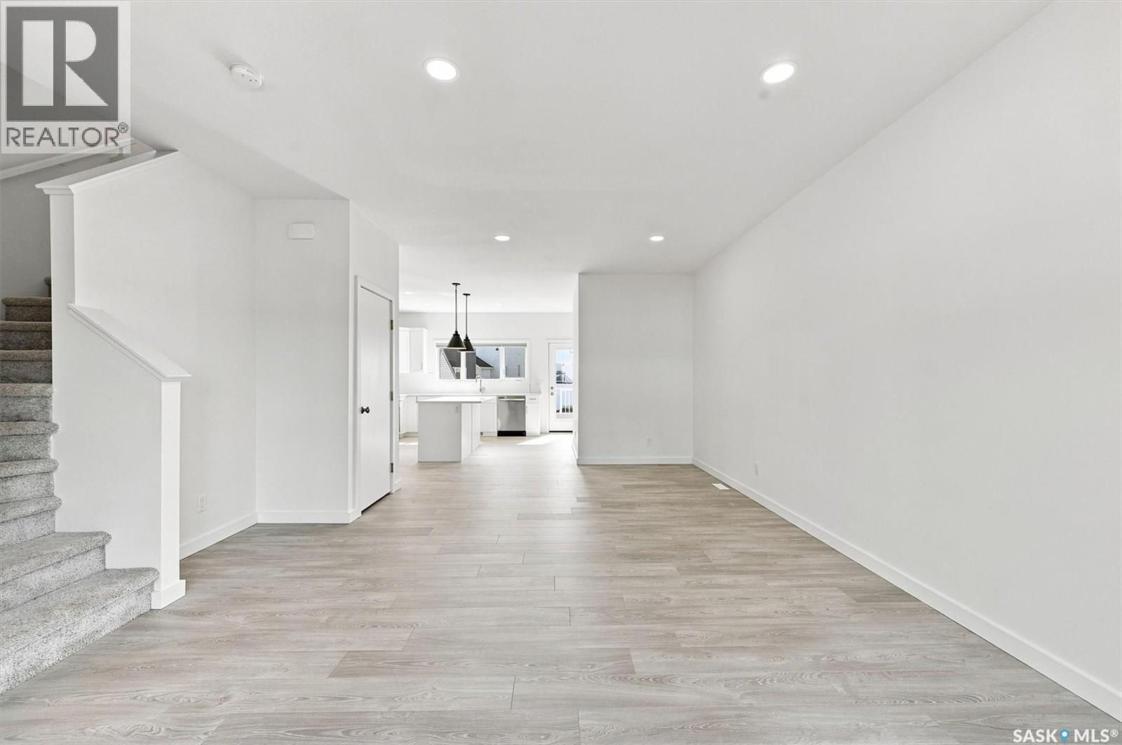 1070 Brighton Boulevard, Saskatoon, Saskatchewan  S7V 0P1 - Photo 4 - SK047591