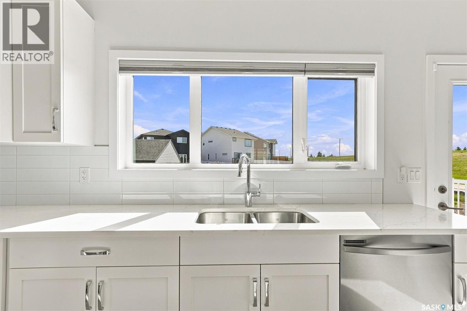 1070 Brighton Boulevard, Saskatoon, Saskatchewan  S7V 0P1 - Photo 7 - SK047591