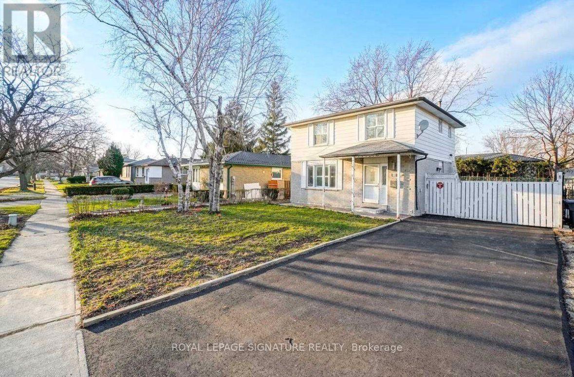 Upper - 10 Kenilworth Road, Brampton, Ontario L6V 2B1 - Photo 2 - W13684604