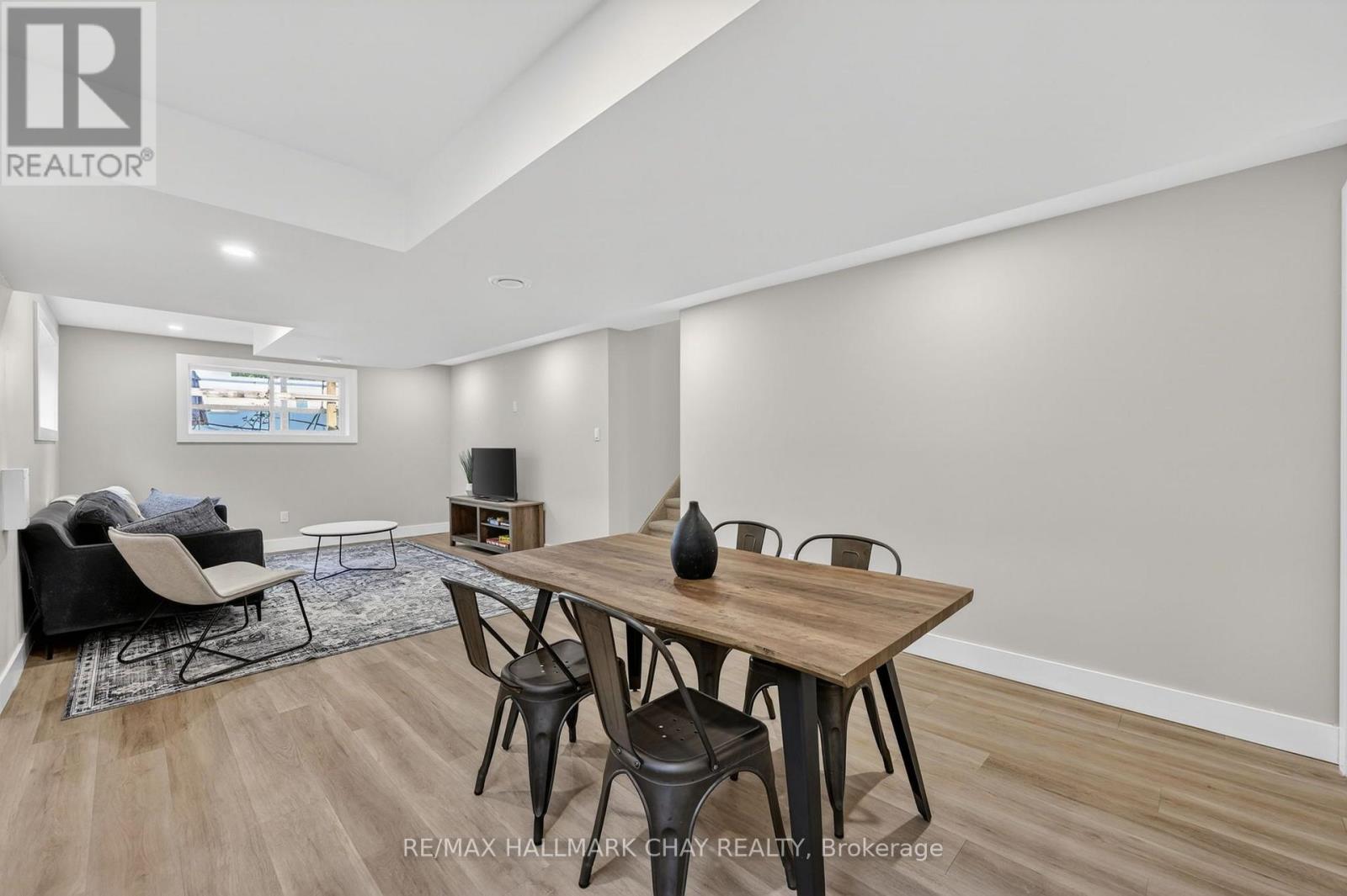 8717 Beachwood Road, Wasaga Beach, Ontario  L9Z 2G5 - Photo 10 - S13644690