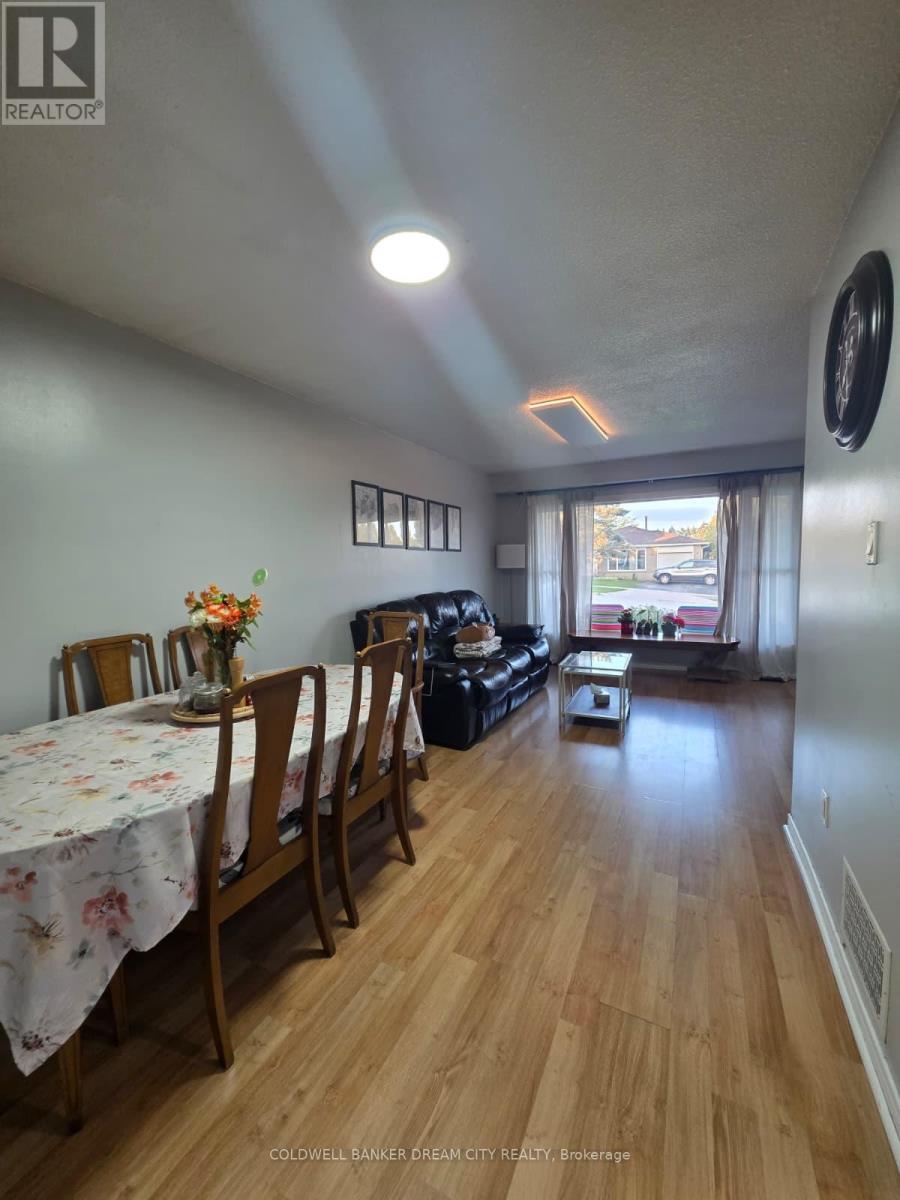 120 Hahn Avenue, Cambridge, Ontario  N3C 2X9 - Photo 4 - X13746144