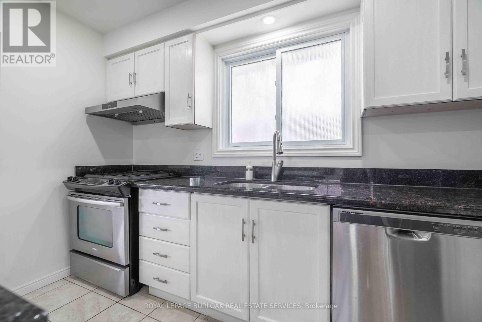 1262 Upper Gage Avenue, Hamilton, Ontario  L8W 1E4 - Photo 13 - X13746192