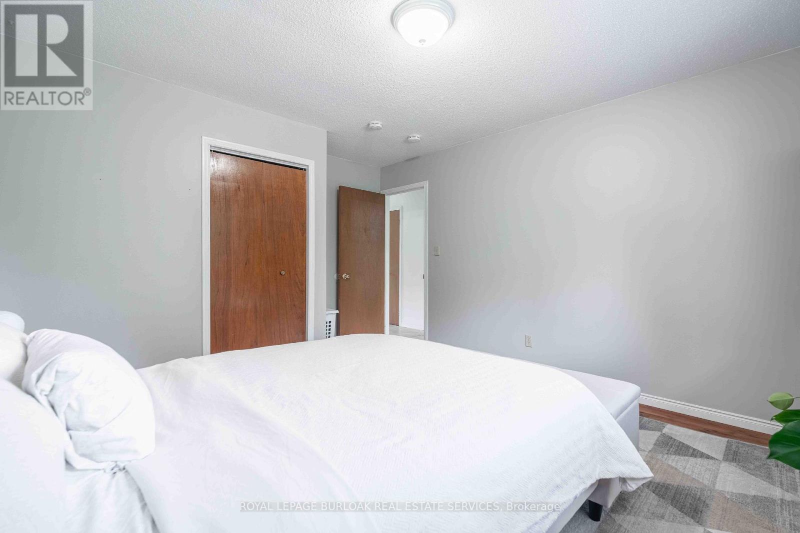 1262 Upper Gage Avenue, Hamilton, Ontario  L8W 1E4 - Photo 17 - X13746192