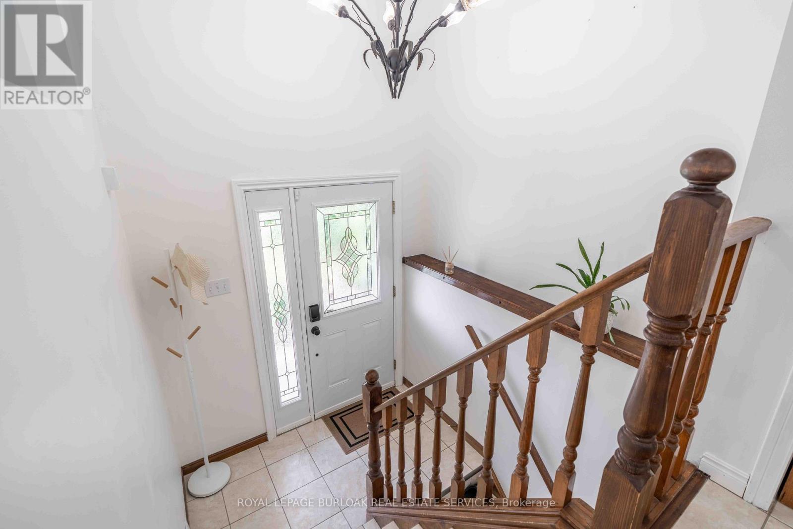 1262 Upper Gage Avenue, Hamilton, Ontario  L8W 1E4 - Photo 4 - X13746192