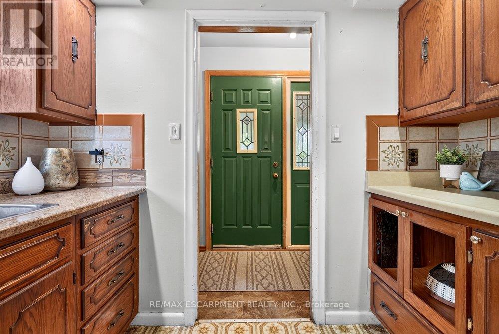95 West 4th Street, Hamilton, Ontario  L9C 3M8 - Photo 14 - X13746196