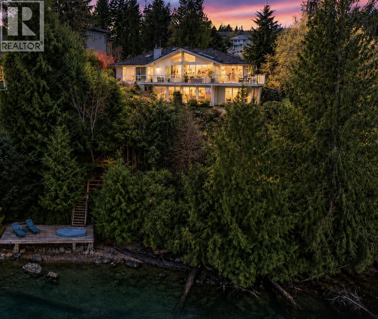 6484 N Gale Avenue, Sechelt, British Columbia  V7Z 0L1 - Photo 7 - R3097899
