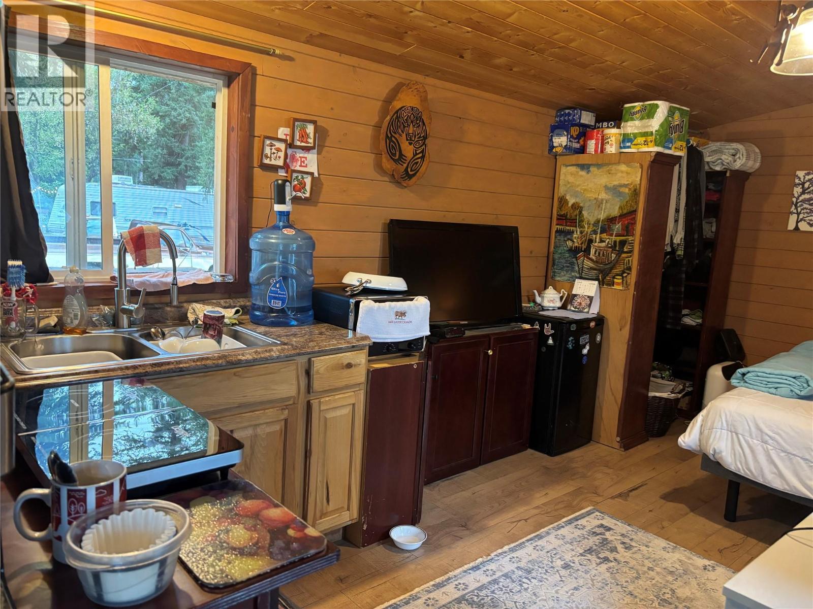 Railway Avenue Lot# 1, Yahk, British Columbia  V0B 2P0 - Photo 3 - 10399609
