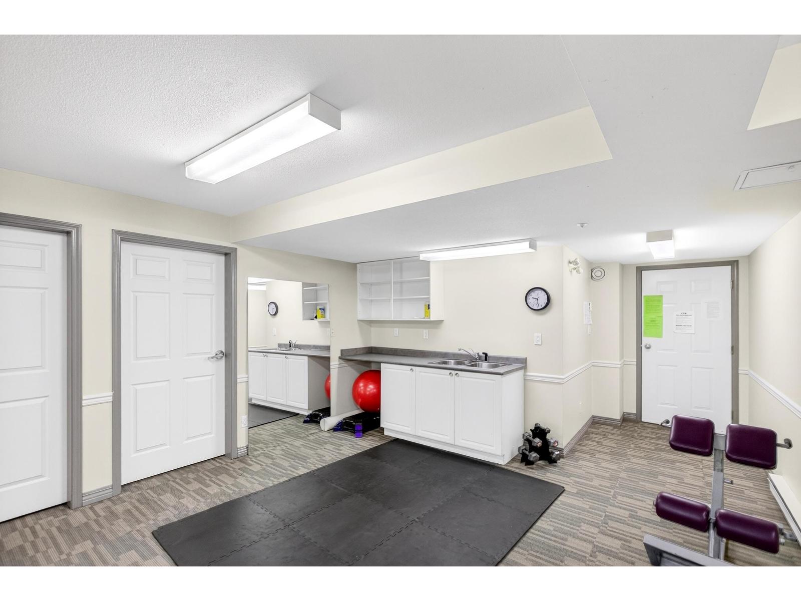 205 15140 29a Avenue, Surrey, British Columbia  V4P 3B1 - Photo 31 - R3161638