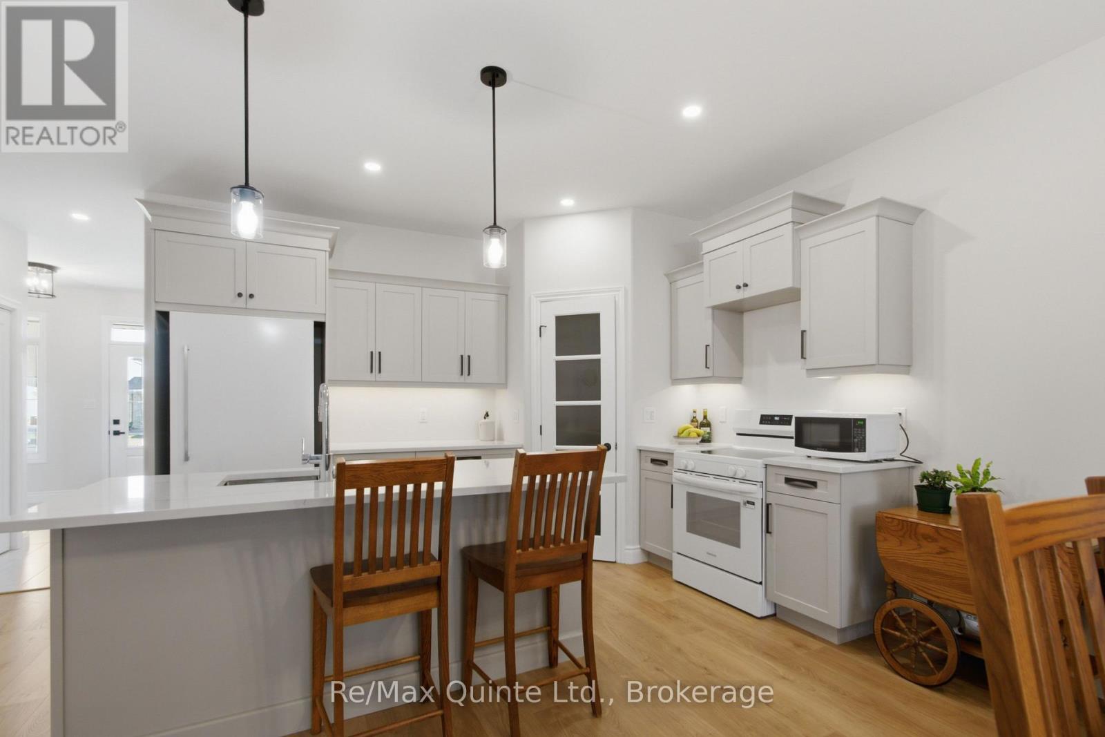 94 Raycroft Drive, Belleville, Ontario  K8N 0R4 - Photo 6 - X13746370