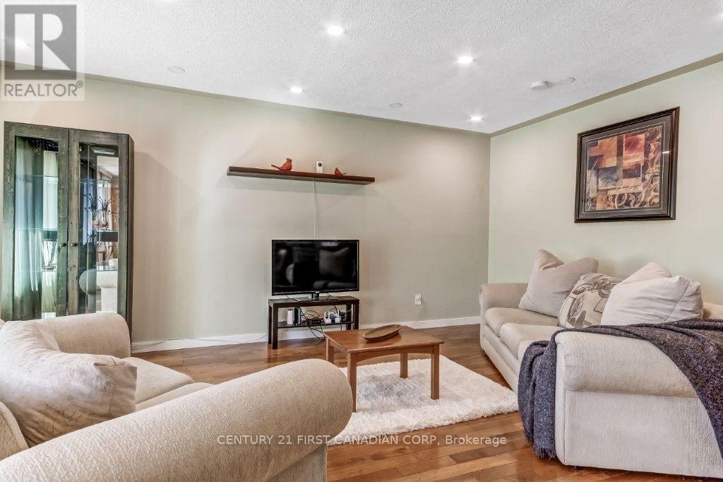 30 Scotchmere Crescent, London South, Ontario  N6E 2A1 - Photo 4 - X13746354
