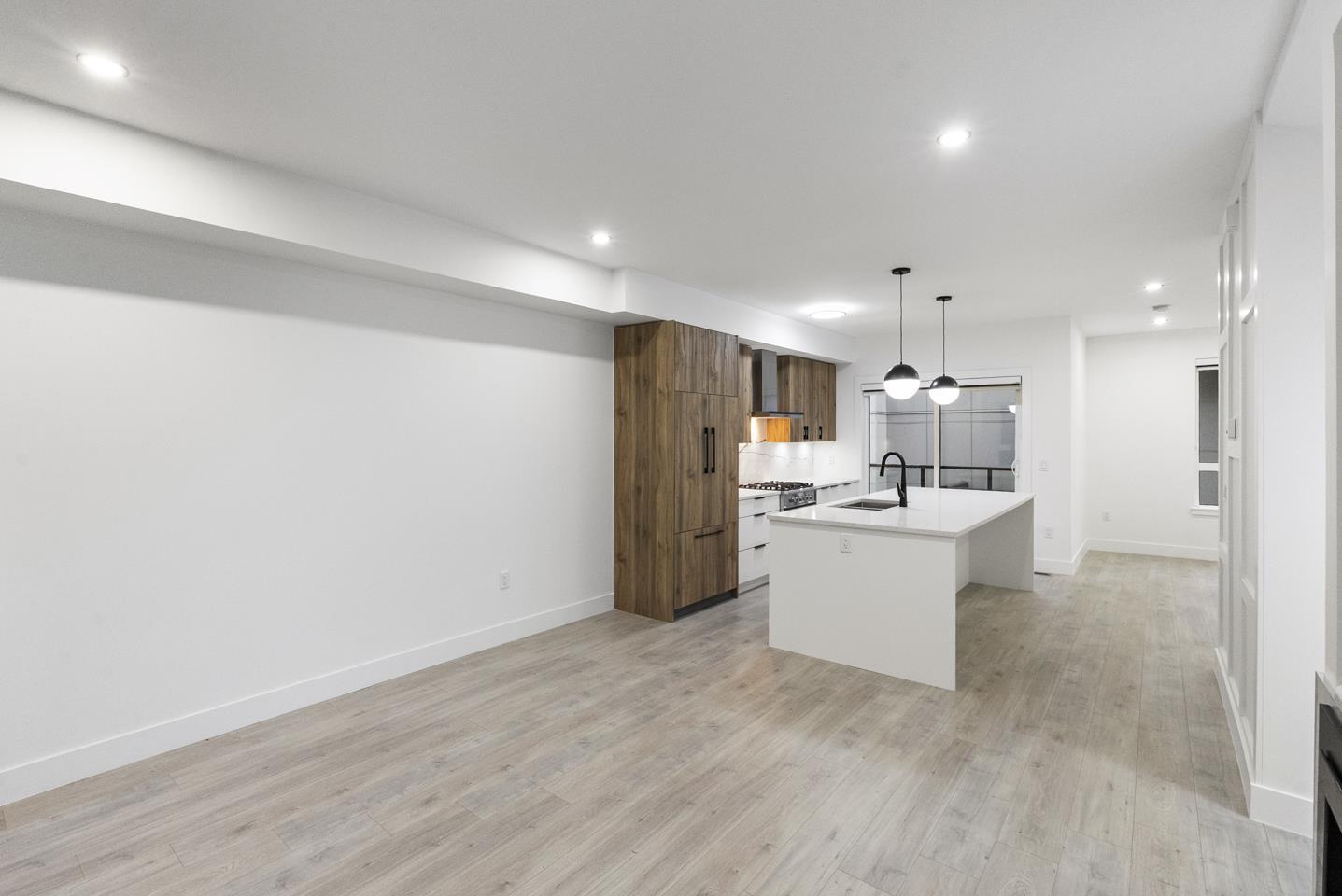 27 13895 64 Avenue, Surrey, British Columbia  V3W 3N9 - Photo 4 - R3161622
