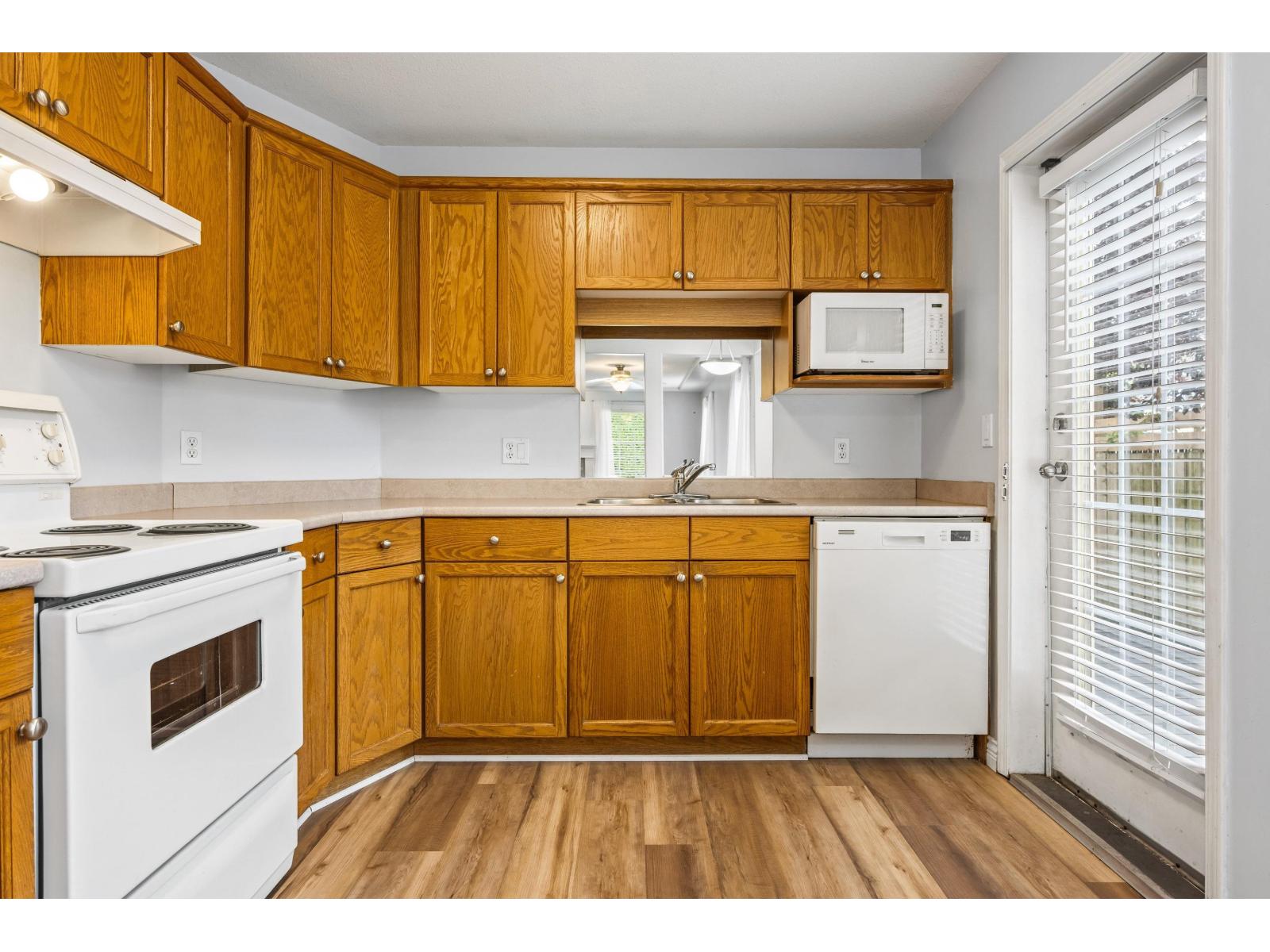 2 46008 Bole Avenue, Chilliwack Downtown, Chilliwack, British Columbia  V2P 2V5 - Photo 13 - R3156000