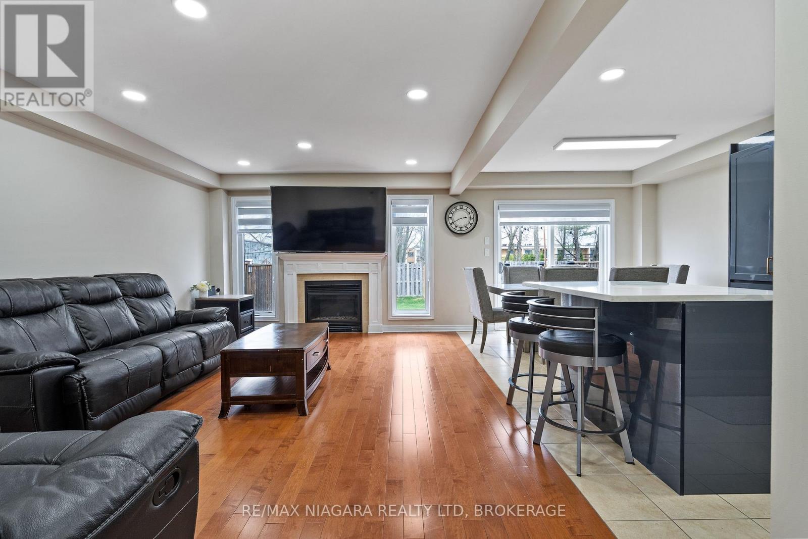 8511 Jennifer Crescent, Niagara Falls (Forestview), Ontario L2H 0J3 - Photo 5 - X13746418