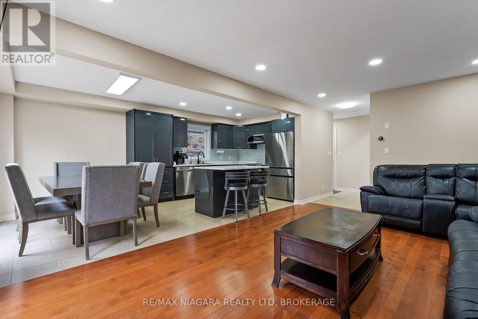 8511 Jennifer Crescent, Niagara Falls (Forestview), Ontario L2H 0J3 - Photo 8 - X13746418