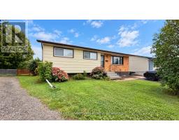 161 NEWBERRY CRESCENT, Thunder Bay, Ontario