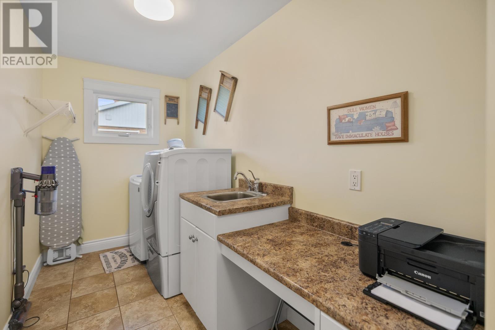 18 Newland Crescent, Charlottetown, Prince Edward Island  C1A 4H5 - Photo 16 - 202622471